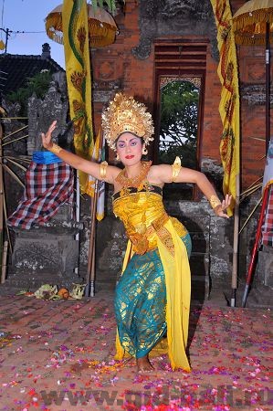 Свадебный танец Бали